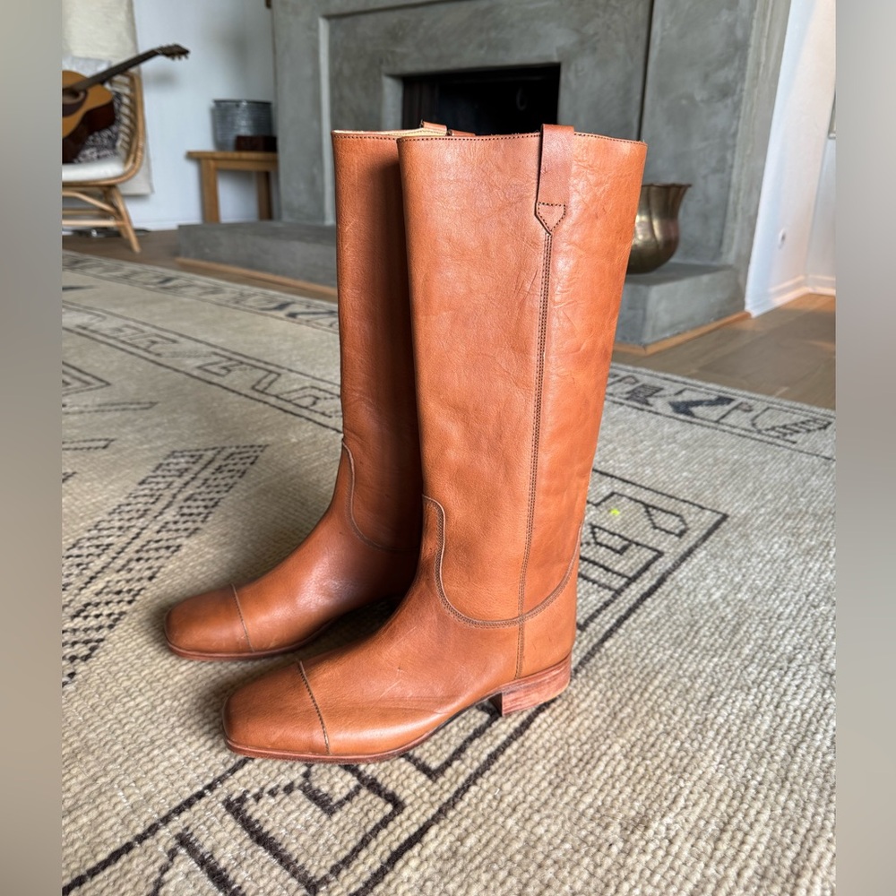 The Christy Dawn Yoko Boot. Size 9.5